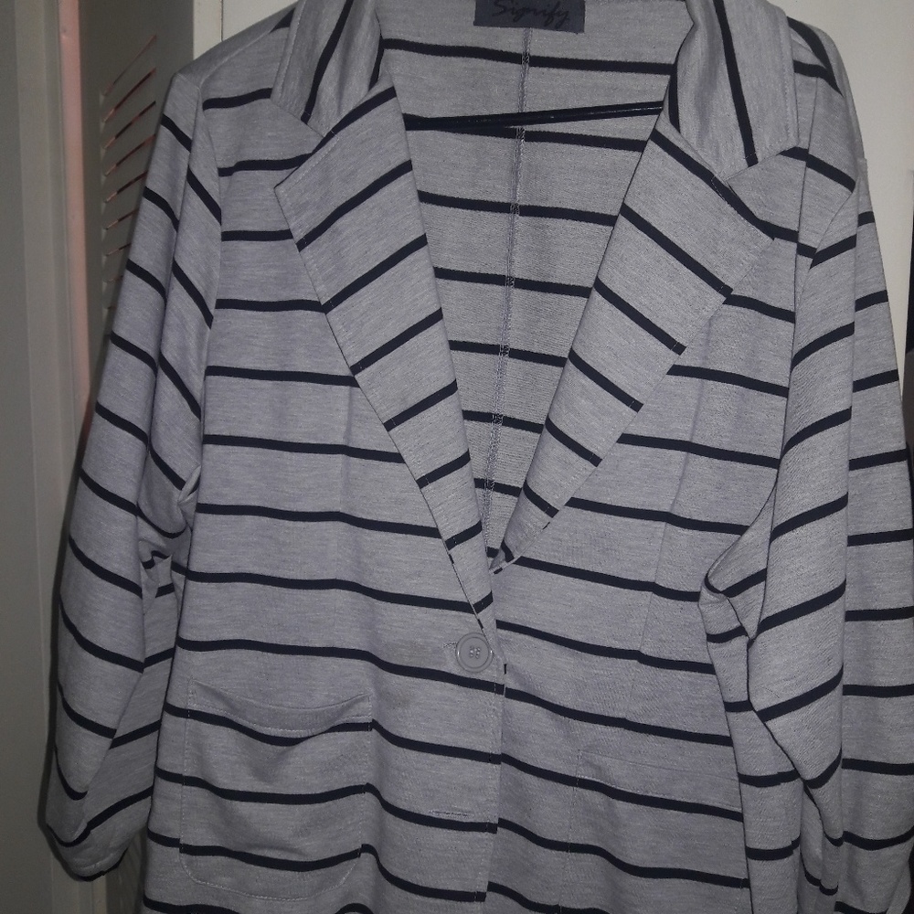 Stripe long sleeve blazer